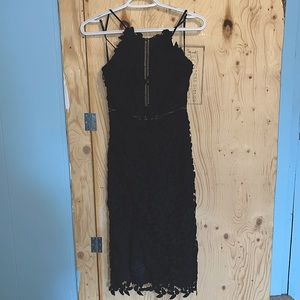 Bardot lace dress size small